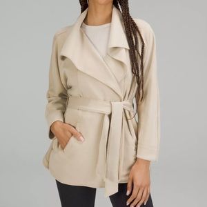 Lululemon softstream belted wrap jacket women’s M/L